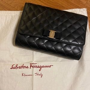 Salvatore Ferragamo Leather Vara Bow Chain Clutch